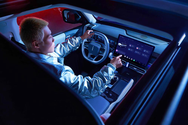 iCAR 03预售火爆进行，“十八般武艺”为潮玩之旅保驾护航第4张